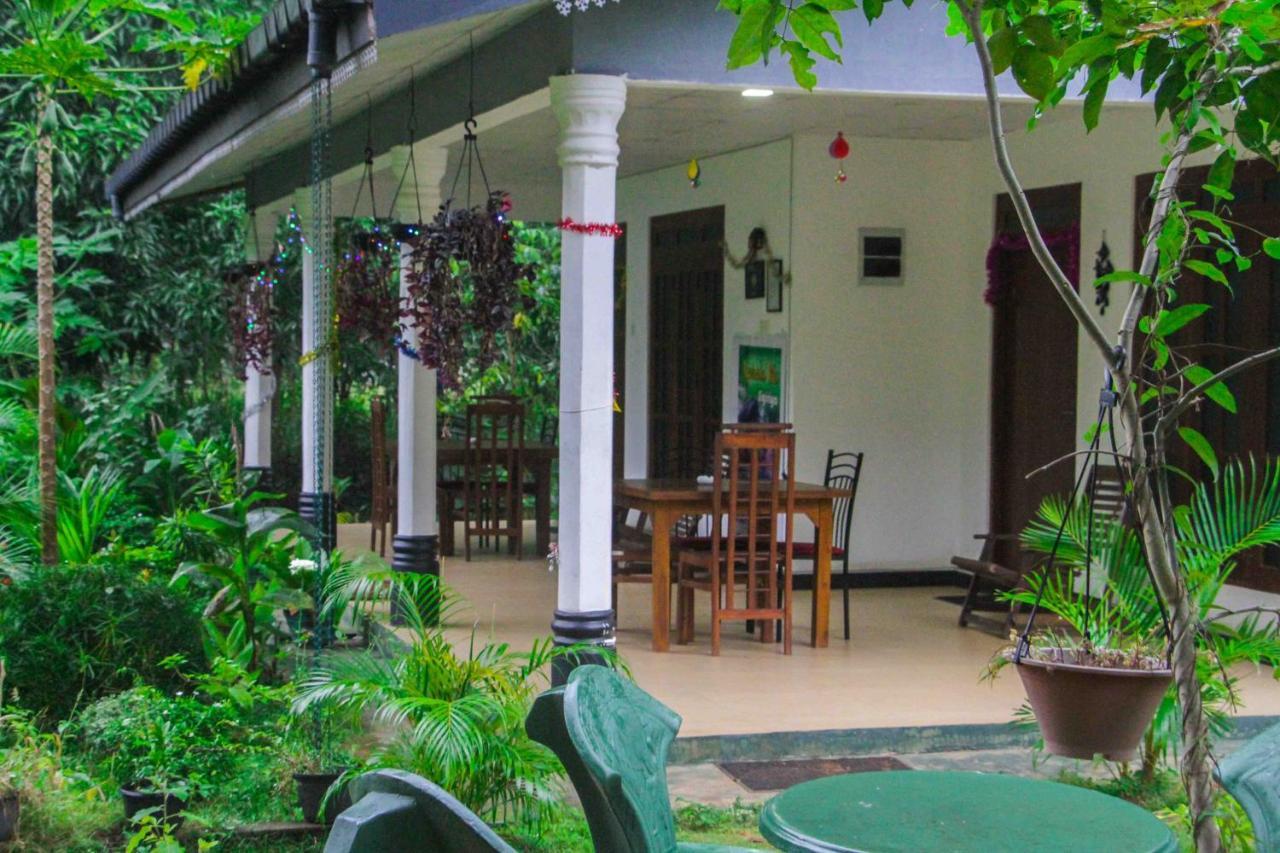 Sigiriya Mana B&B Exterior foto